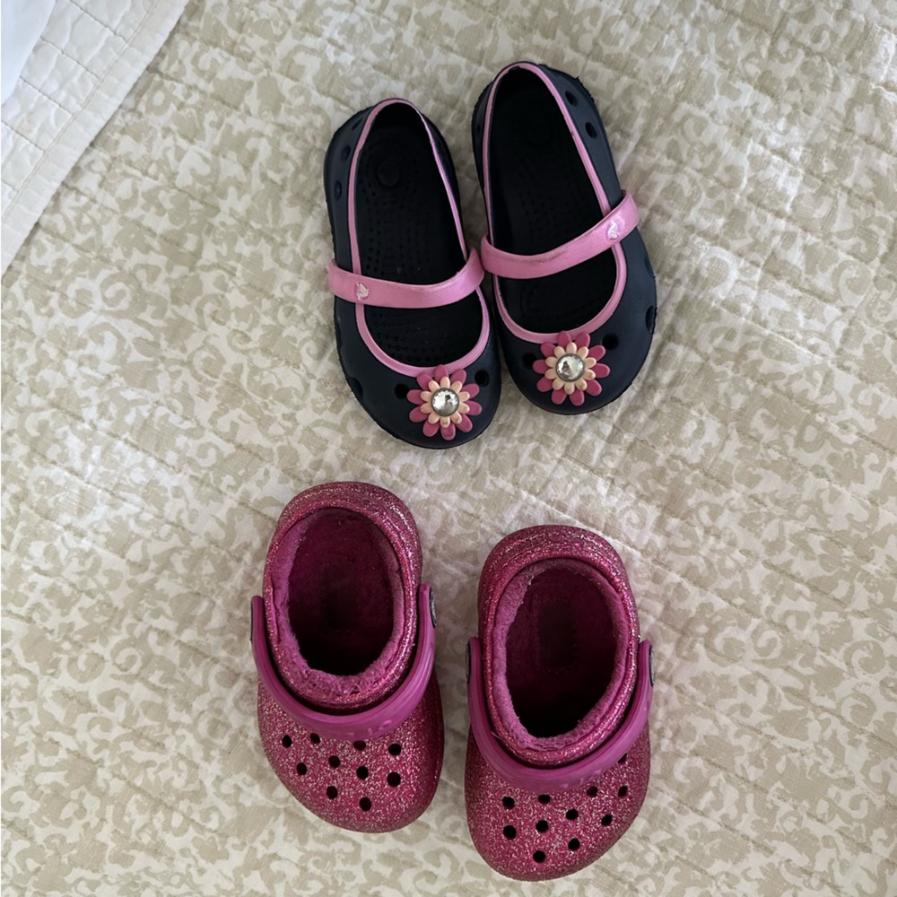 Crocs Toddler Shoes BUNDLE size 6 & 4